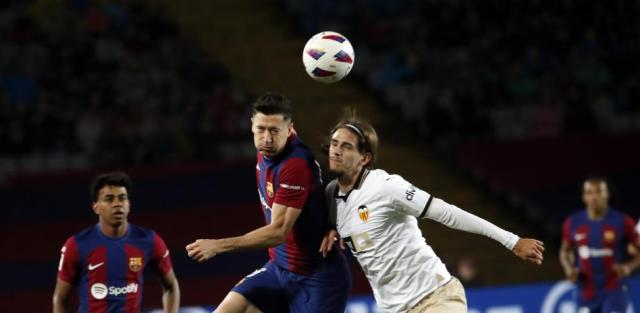 开云官网-巴萨翻盘10人瓦伦，巴萨被力保亚军了吗?